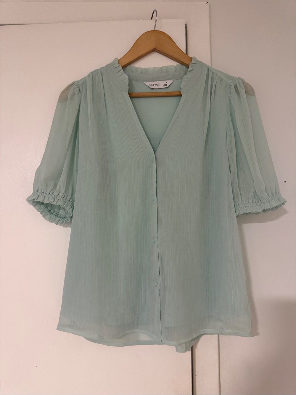 Nine West Light Mint Green Puff-Sleeve Button Blouse